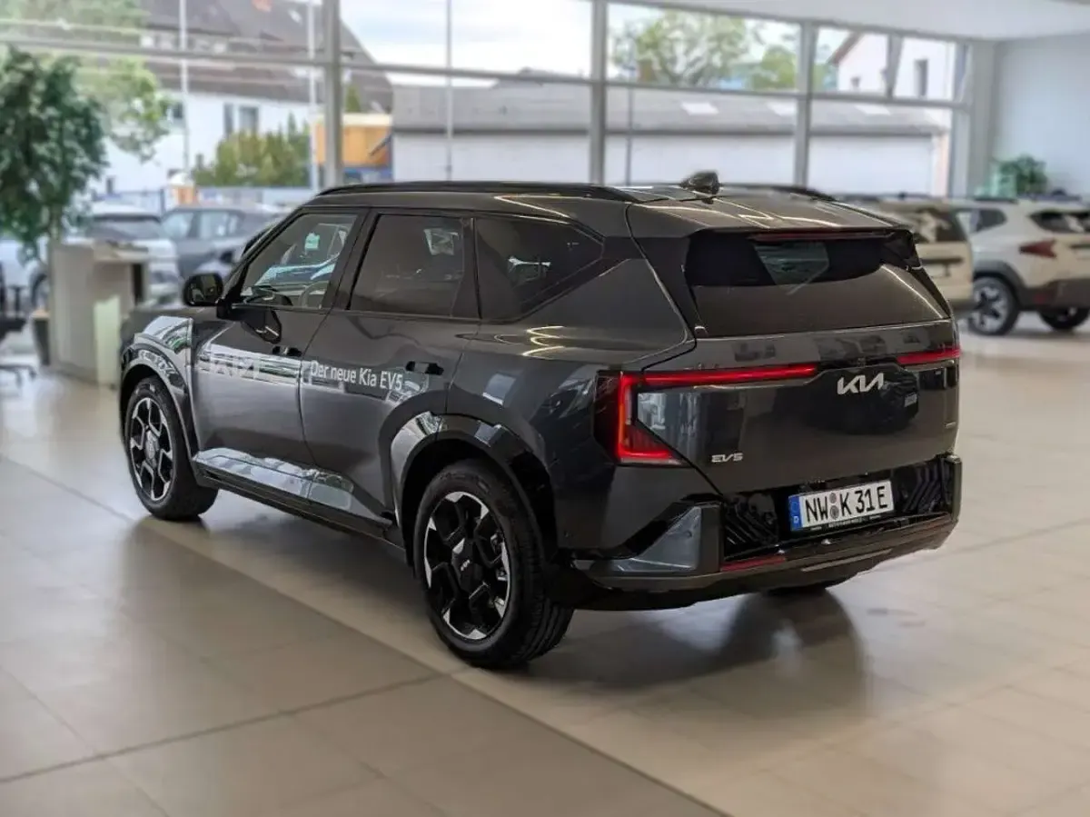 Second-hand Kia EV5 GT-Line 160 kW (218 CP) 2026 Gri SUV