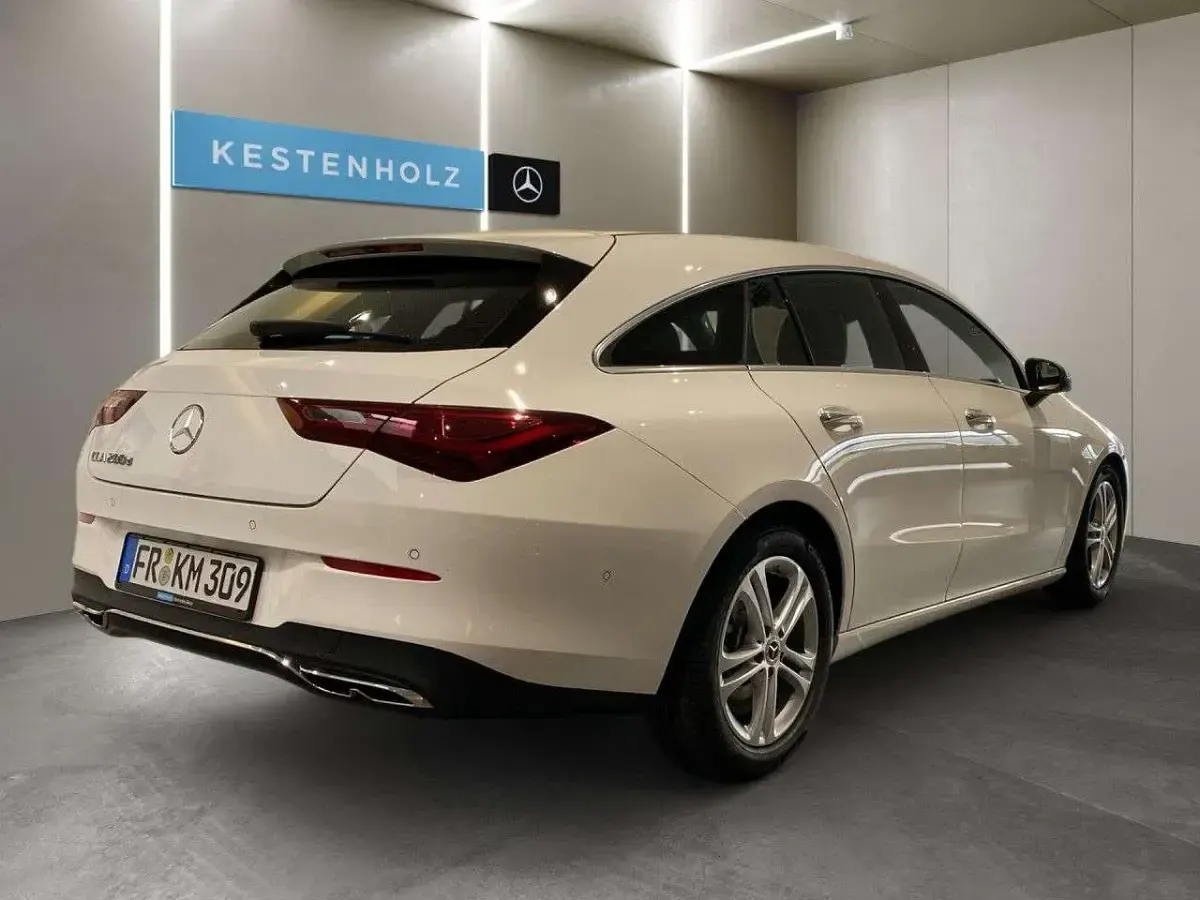 Gebraucht Mercedes CLA200 Progressive 150 PS (110 kW) 2026 Weiss Limousine