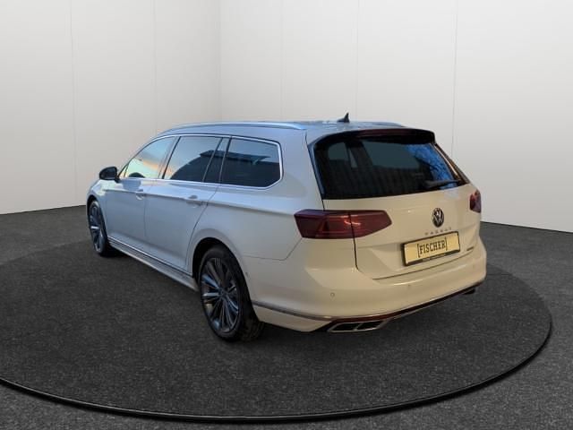 Gebraucht VW Passat Elegance 200 PS (147 kW) 2023 Weiss Kombi