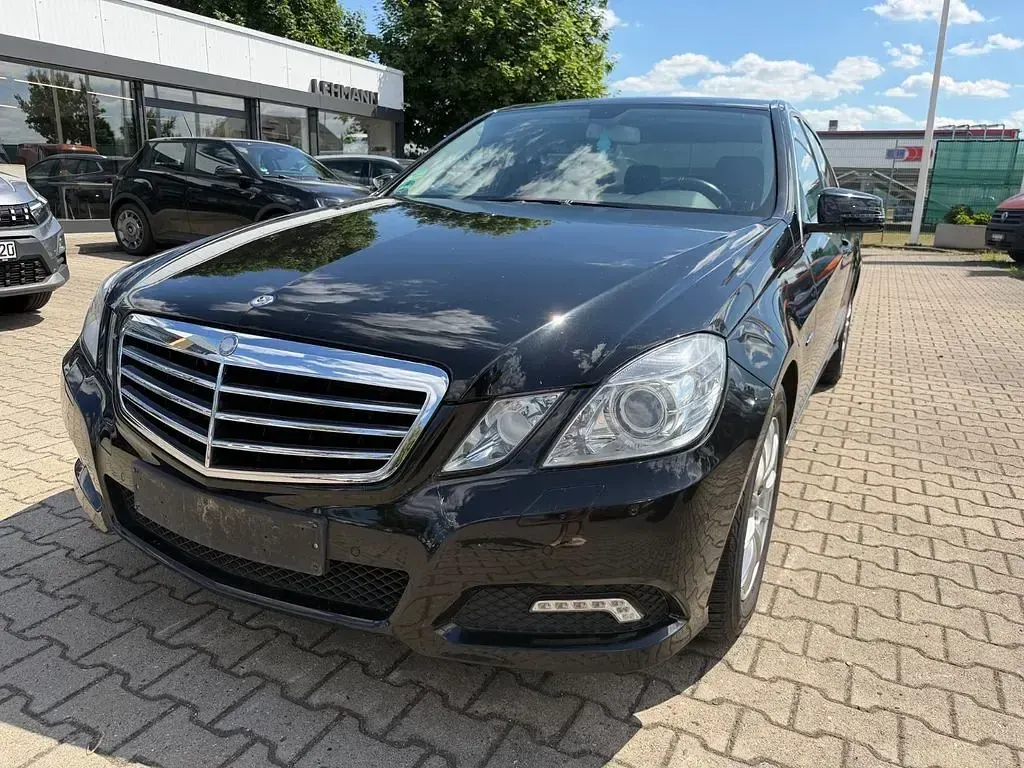 Gebraucht Mercedes E250 AMG 204 PS (150 kW) 2009 Schwarz Limousine