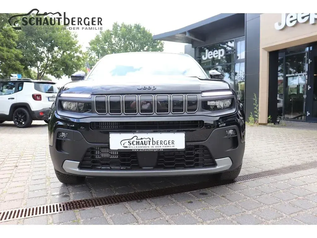 Neu Jeep Avenger 110 PS (80 kW) 2026 Schwarz SUV