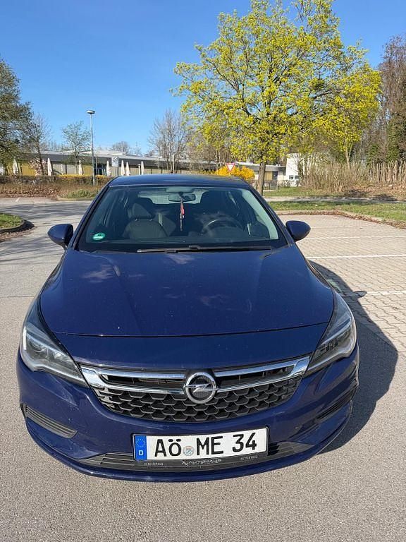 Gebraucht Opel Astra 105 PS (77 kW) 2015 Blau Limousine