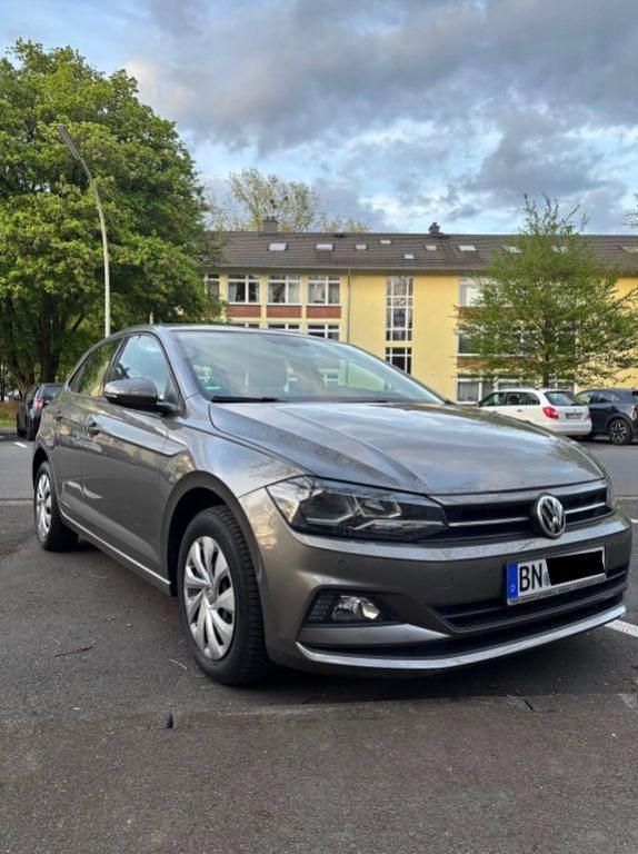 Gebraucht VW Polo 95 PS (69 kW) 2018 Grau Kleinwagen