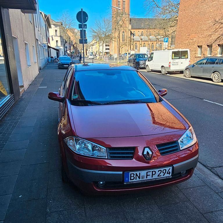 Gebraucht Renault Mégane II Authentique 113 PS (83 kW) 2003 Rot Limousine