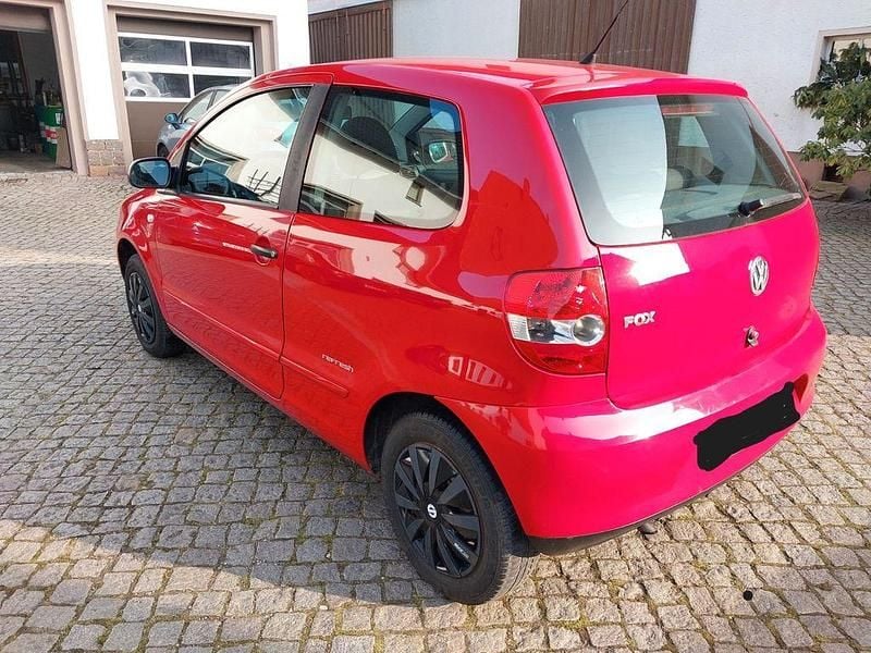 Gebraucht VW Fox Refresh 54 PS (39 kW) 2009 Rot Kleinwagen