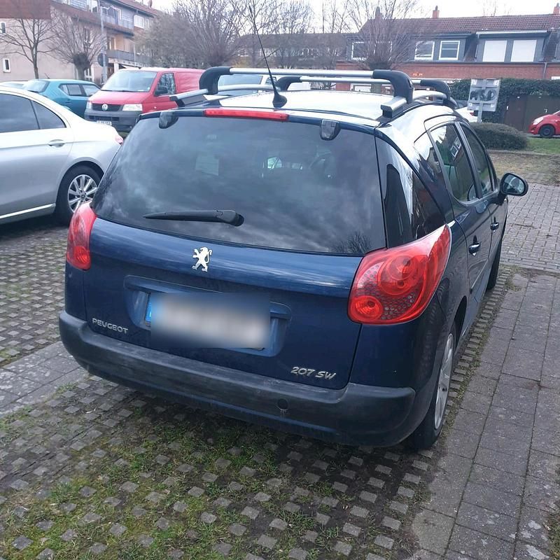 Gebraucht Peugeot 207 90 PS (66 kW) 2008 Blau Kombi