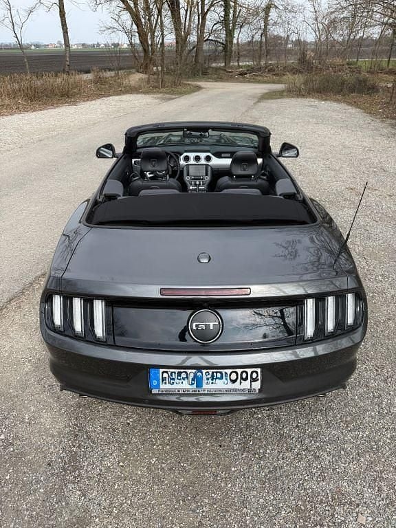 Gebraucht Ford Mustang GT 421 PS (309 kW) 2017 Grau Cabrio