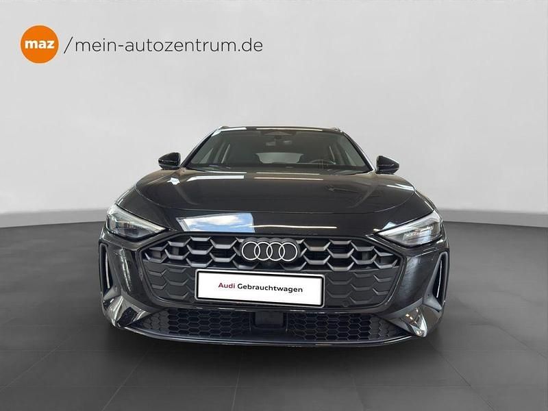 Gebraucht Audi A5 Sport 150 PS (110 kW) 2025 Mythosschwarz metallic Kombi