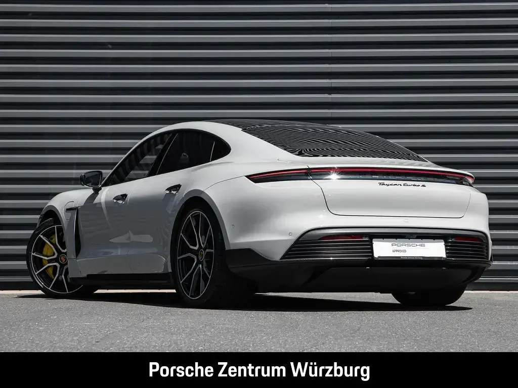 Gebraucht Porsche Taycan Turbo S 559 kW (761 PS) 2023 Weiß Limousine