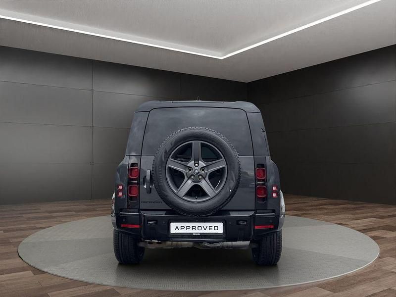 Gebraucht Land Rover Defender SE Dynamic 300 PS (220 kW) 2025 Carpathian grey SUV