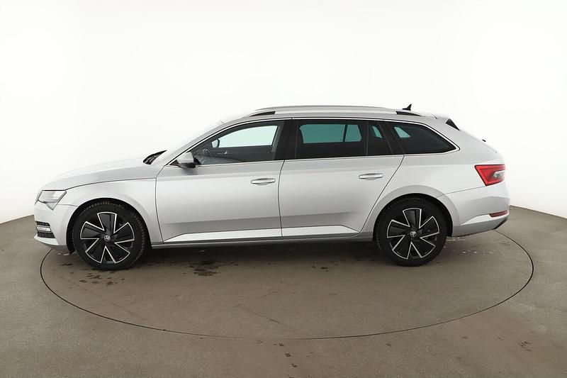 Gebraucht Skoda Superb Style 2022 Silber Kombi
