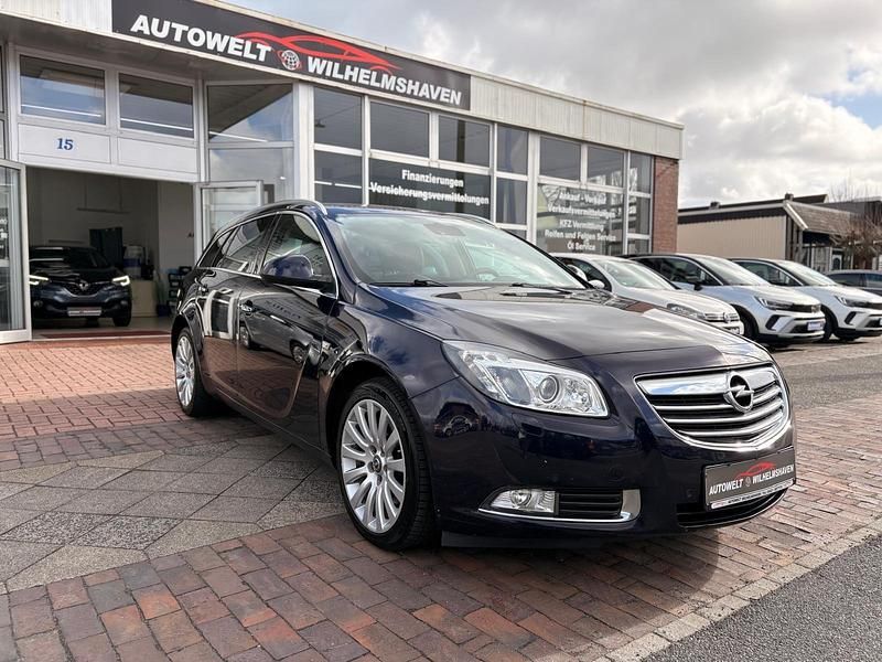 Gebraucht Opel Insignia 195 PS (143 kW) 2013 Violet Kombi
