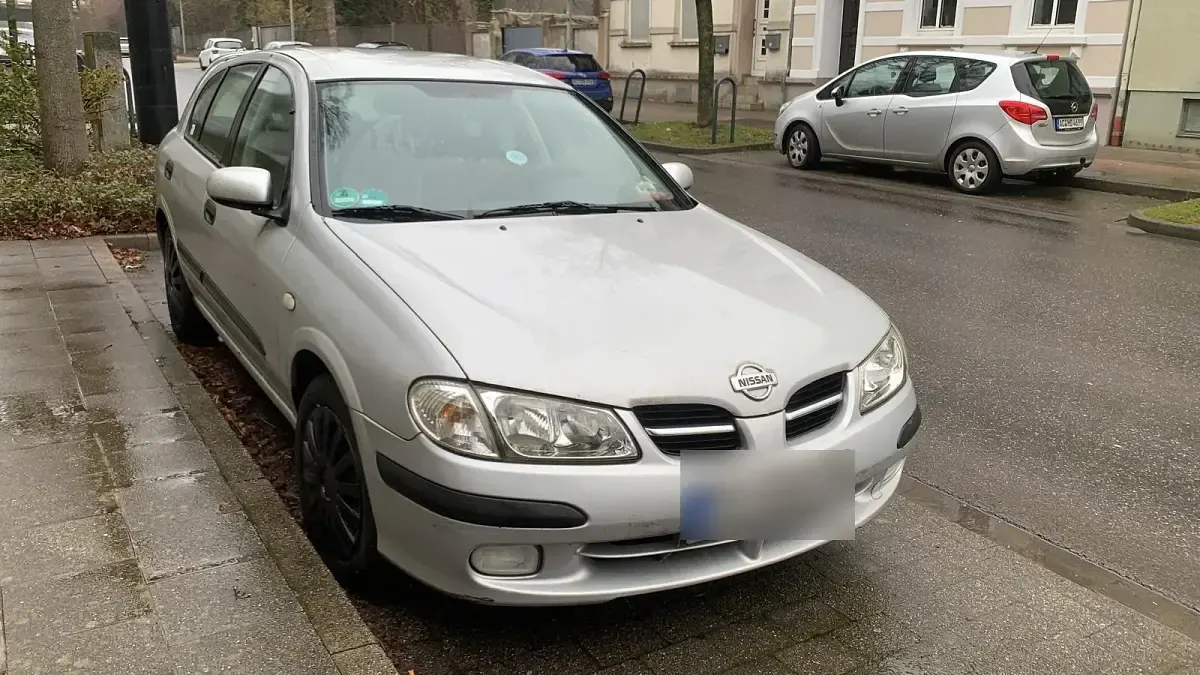 Gebraucht Nissan Almera 115 PS (84 kW) 2000 Kleinwagen