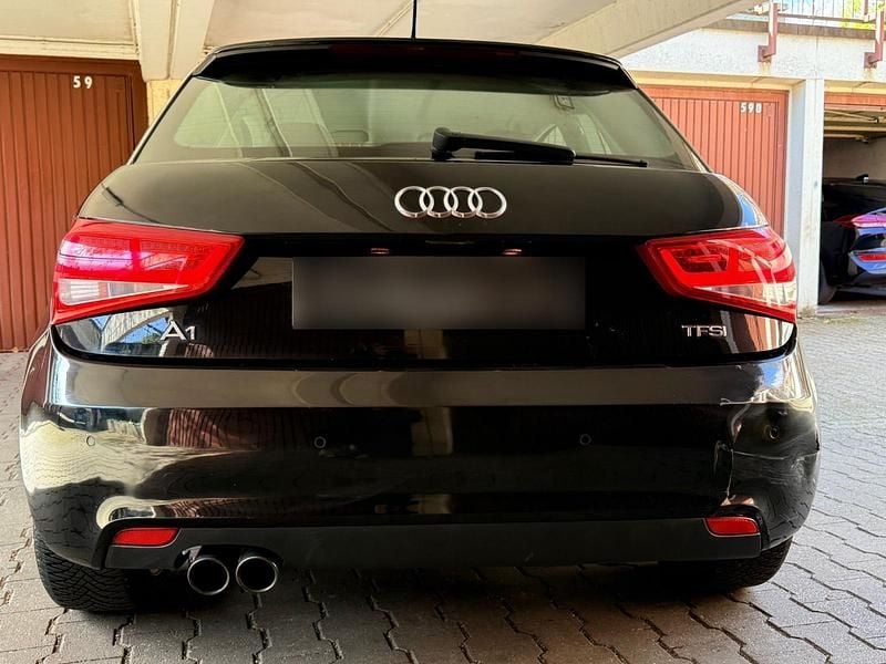 Second-hand Audi A1 122 CP (89 kW) 2011 Negru Hatchback