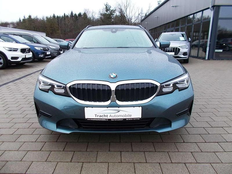 Gebraucht BMW 320 190 PS (139 kW) 2020 Blue ridge mountain metallic Kombi