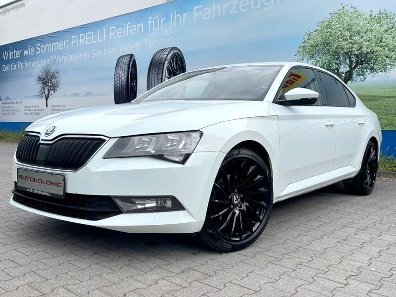Laserweiss Gebraucht 2017 Skoda Superb Sport Limousine | 8.999 € (Superpreis) - Bild 1/4