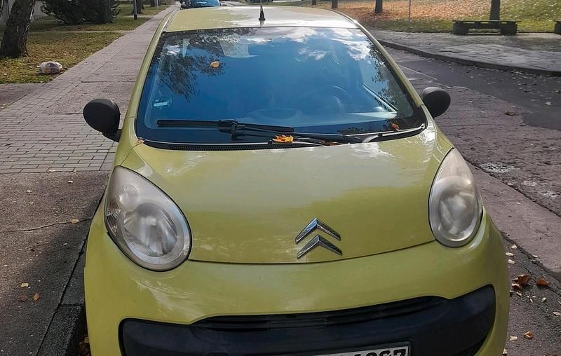 Gelb Gebraucht 2007 Citroën C1 Kleinwagen | 850 € - Bild 1/4