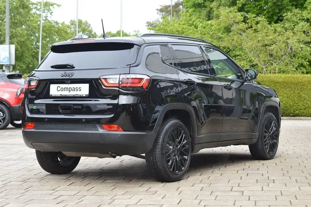 Gebraucht Jeep Compass Night Eagle 131 PS (96 kW) 2023 Schwarz SUV
