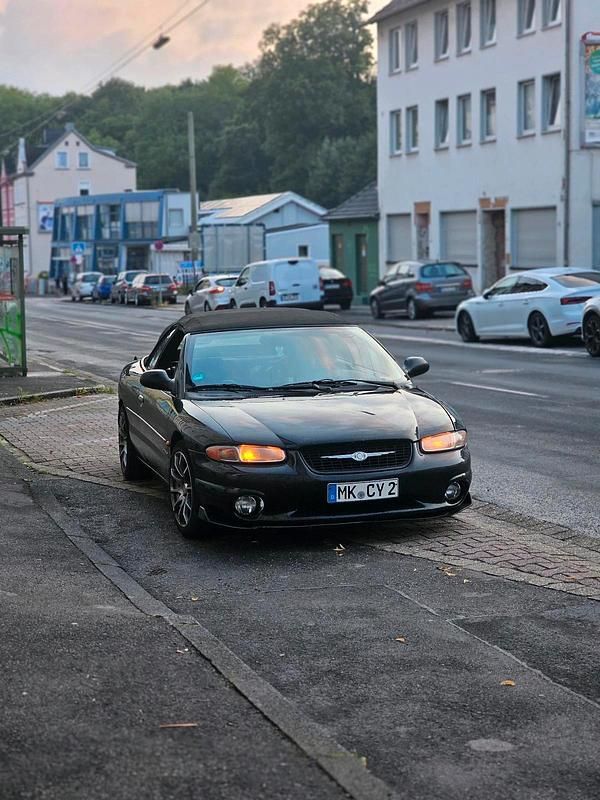 Schwarz Gebraucht 1999 Chrysler Stratus Limited Cabrio | 2.300 € (Teuer) - Bild 1/4