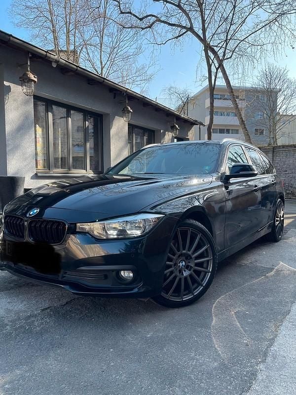 Second-hand BMW 318 150 CP (110 kW) 2016 Negru Break