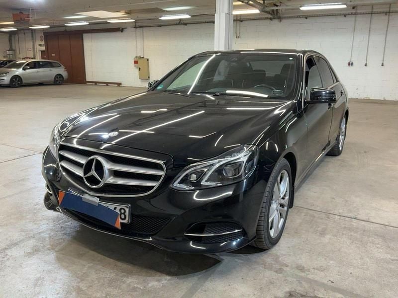 Gebraucht Mercedes E350 Avantgarde 252 PS (185 kW) 2013 Schwarz Limousine