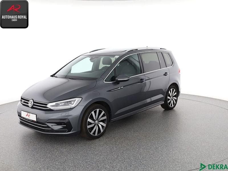 Grau Gebraucht 2021 VW Touran R-line Van / Kleinbus | 28.780 € (Guter Preis) - Bild 1/4