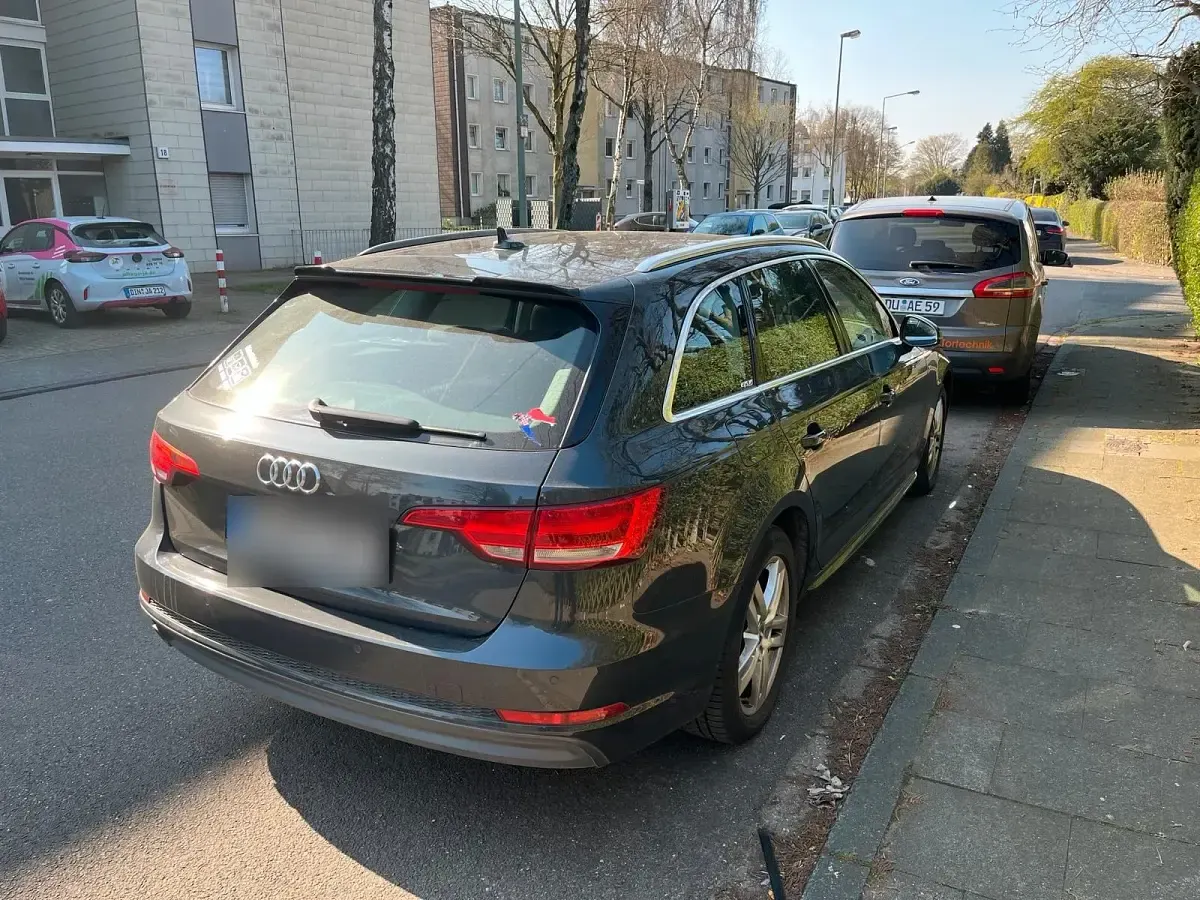 Gebraucht Audi A4 S-Line 150 PS (110 kW) 2016 Grau Kombi