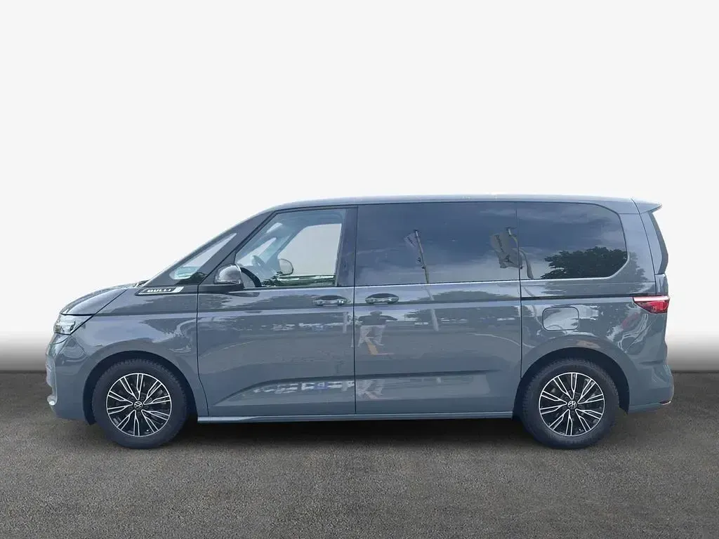 Gebraucht VW Multivan Basis 204 PS (150 kW) 2022 Grau Van / Kleinbus