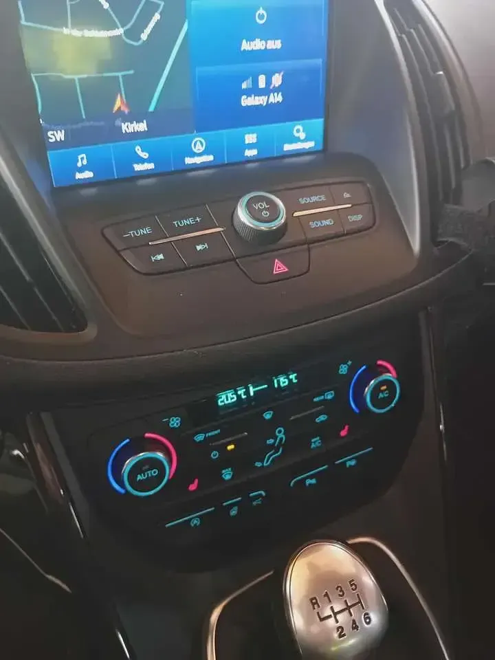 Gebraucht Ford Kuga ST-Line 150 PS (110 kW) 2019 Rot SUV