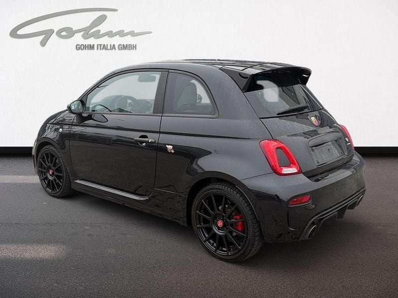 Gebraucht Abarth 695 Esseesse 179 PS (131 kW) 2022 Schwarz Kleinwagen