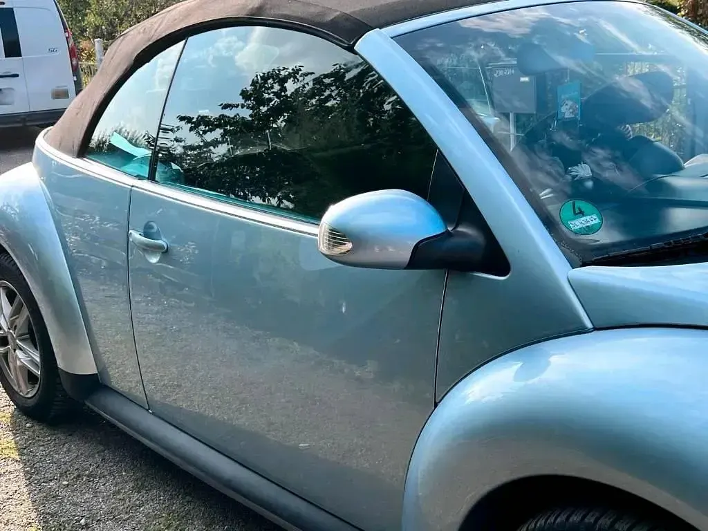 Gebraucht VW New Beetle Cabriolet 102 PS (75 kW) 2003 Blau Cabrio