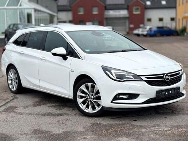Gebraucht Opel Astra Dynamic 136 PS (100 kW) 2017 Schneeweiss/summitwhite/arctic Kombi