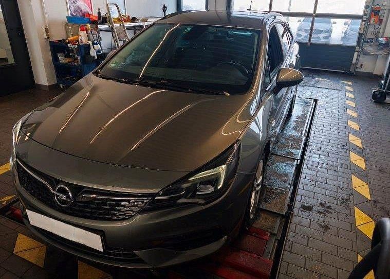 Gebraucht Opel Astra Edition 122 PS (89 kW) 2021 Grau Kombi