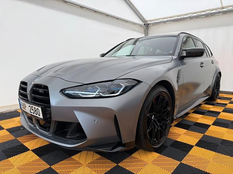 Grau Gebraucht 2023 BMW M3 Performance Kombi | 91.999 € (Fairer Preis) - Bild 1/4