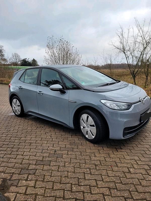 Gebraucht VW ID.3 80 kW (110 PS) 2022 Grau Kleinwagen