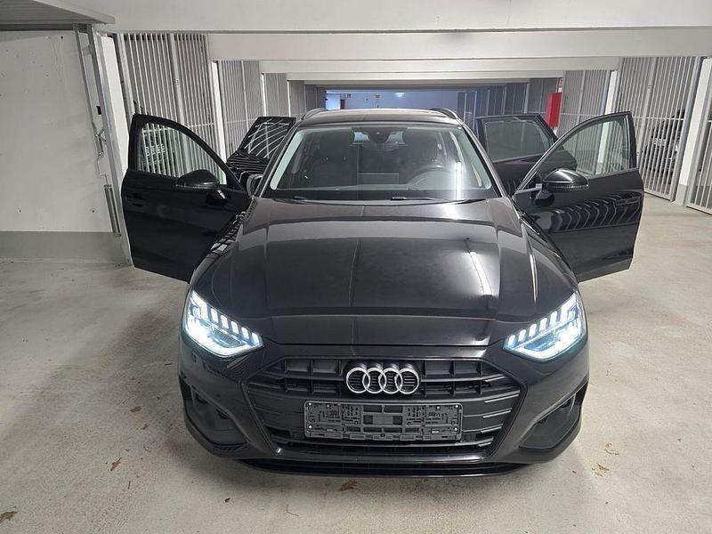 Gebraucht Audi A4 150 PS (110 kW) 2020 Schwarz Kombi