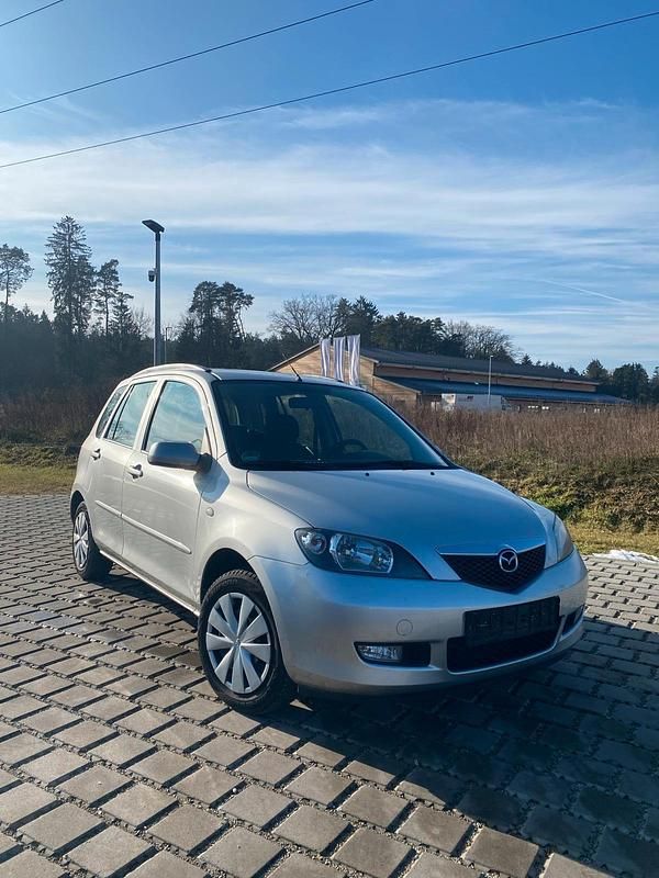 Silber Gebraucht 2004 Mazda 2 Kleinwagen | 800 € (Guter Preis) - Bild 1/4