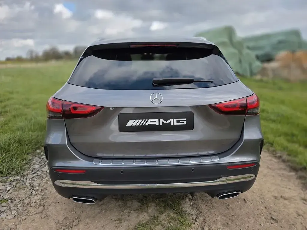 Gebraucht Mercedes GLA250 224 PS (164 kW) 2022 Grau SUV