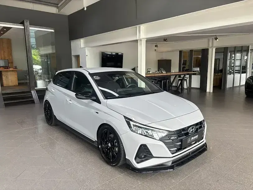 Gebraucht Hyundai i20 N Line 101 PS (74 kW) 2025 Lumen grey / mic Kleinwagen