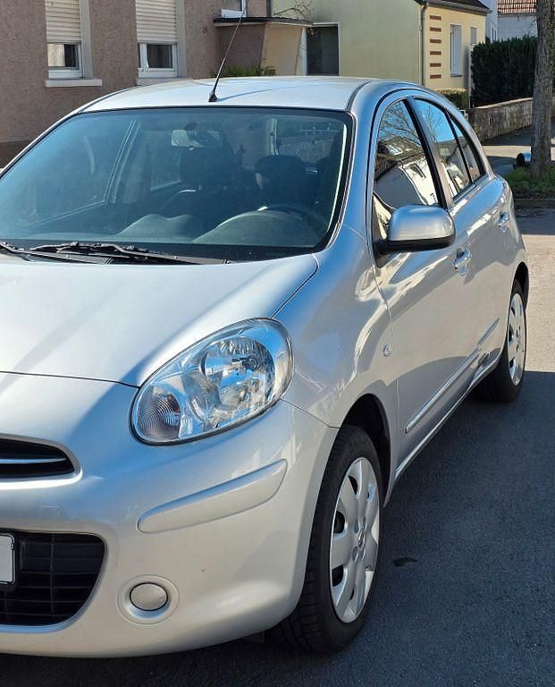 Gebraucht Nissan Micra Acenta 80 PS (58 kW) 2011 Silber Kleinwagen