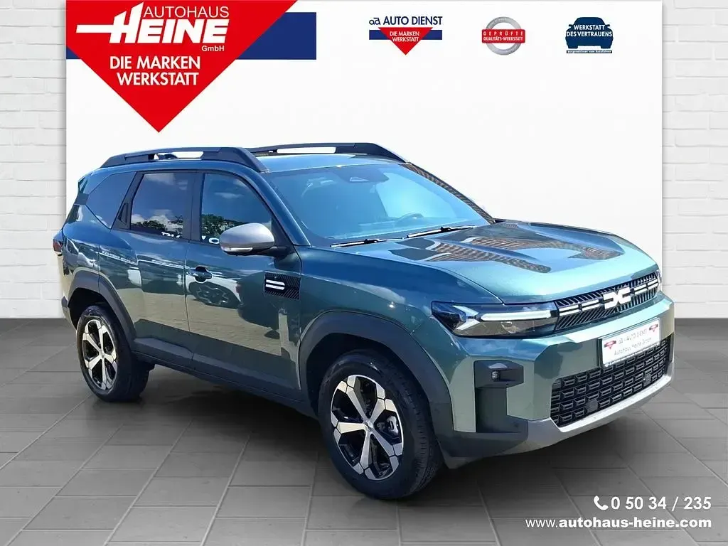 Neu Dacia Bigster Journey 140 PS (102 kW) 2026 Zedergrün SUV