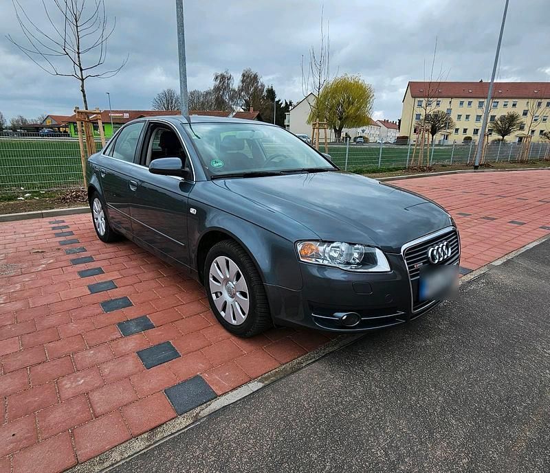 Gebraucht Audi A4 140 PS (102 kW) 2007 Grau Limousine