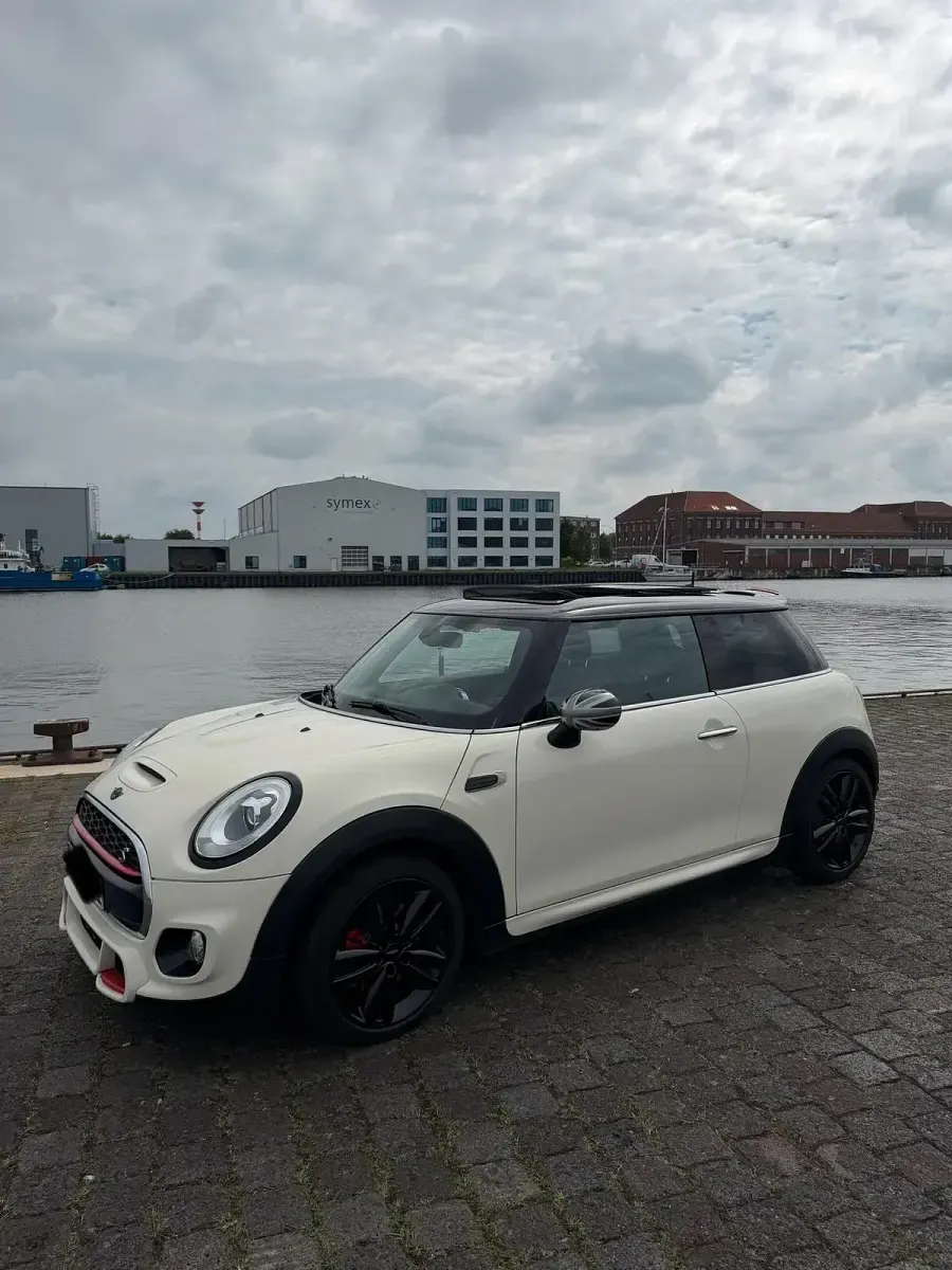 Gebraucht Mini John Cooper Works Coupé 192 PS (141 kW) 2017 Weiß Coupé