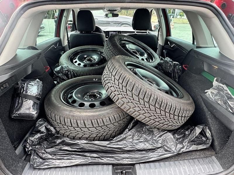 Gebraucht Skoda Kamiq Tour 110 PS (80 kW) 2022 Rot SUV