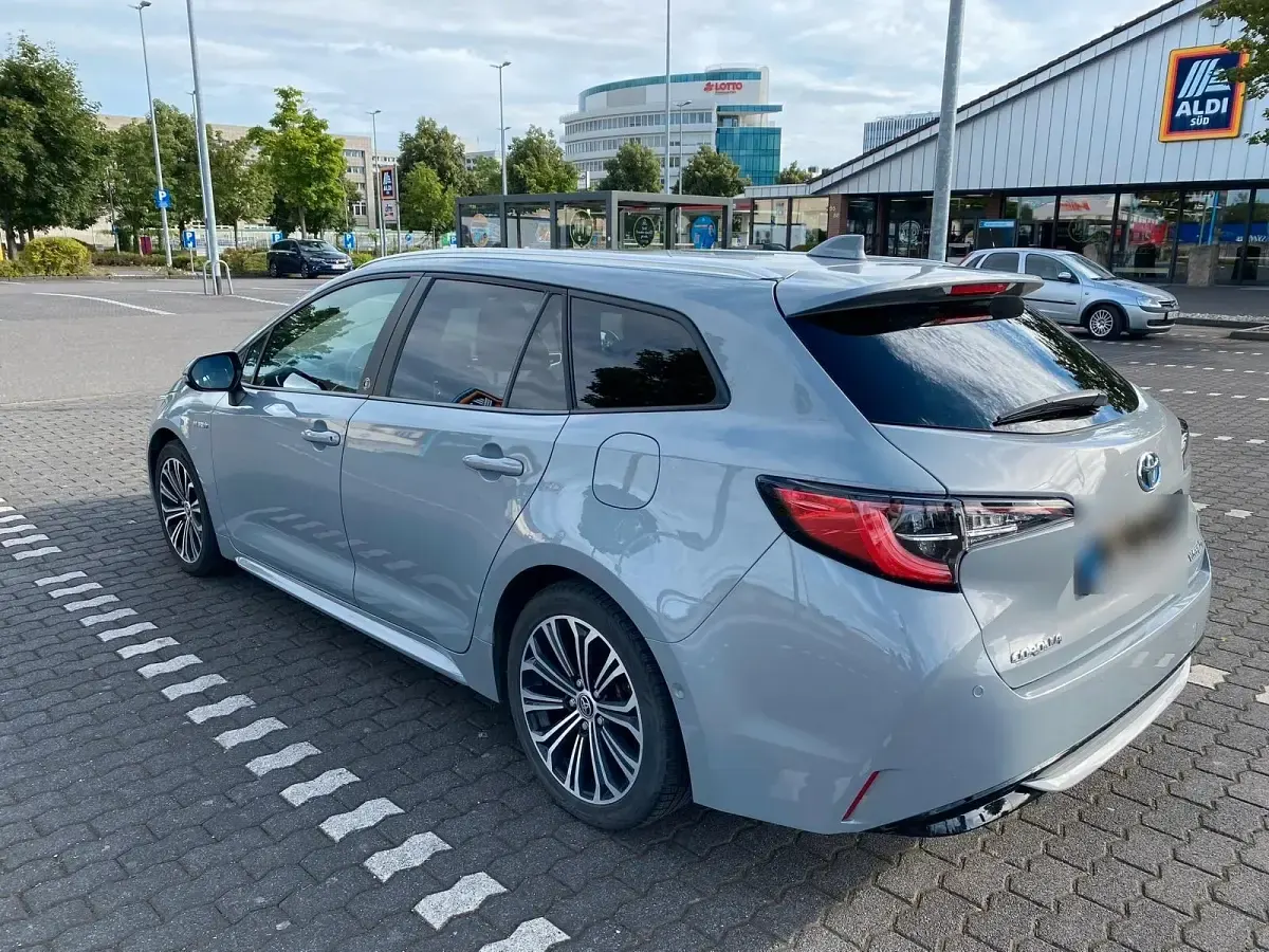 Gebraucht Toyota Corolla 184 PS (135 kW) 2020 Grau Kombi