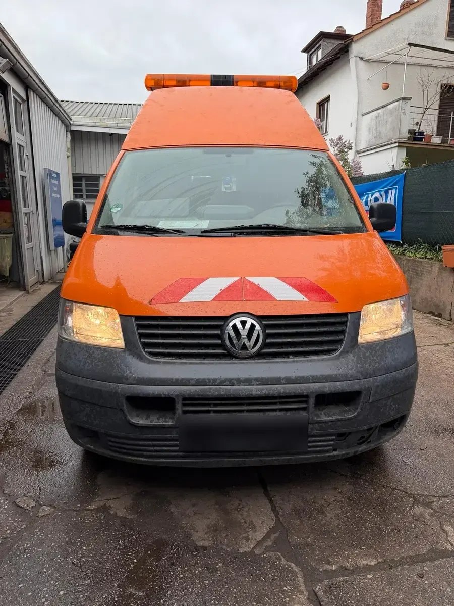 Gebraucht VW Multivan 174 PS (127 kW) 2008 Orange Van / Kleinbus