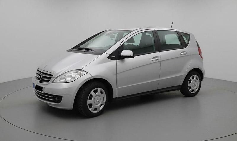 Silber Gebraucht 2012 Mercedes A160 Van / Kleinbus | 7.200 € (Fairer Preis) - Bild 1/4