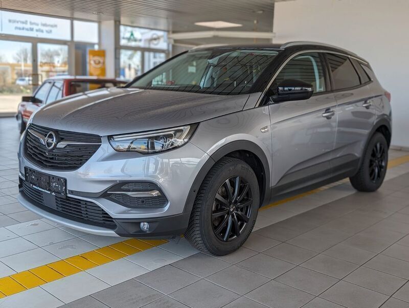Grau Gebraucht 2017 Opel Grandland X Innovation SUV | 11.990 € (Etwas zu teuer) - Bild 1/4