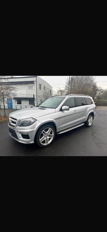 Silber Gebraucht 2016 Mercedes GL350 AMG SUV | 26.590 € (Fairer Preis) - Bild 1/4