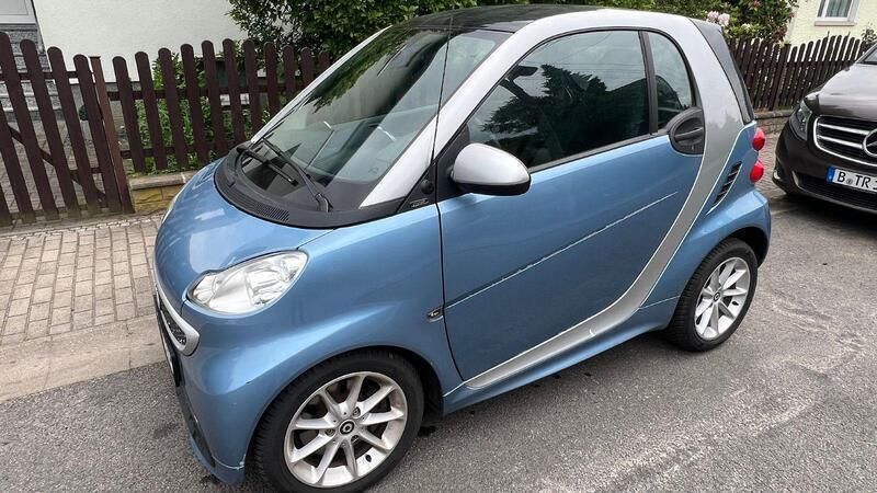 Blau Gebraucht 2013 Smart ForTwo Coupé Coupé | 6.800 € (Fairer Preis) - Bild 1/4